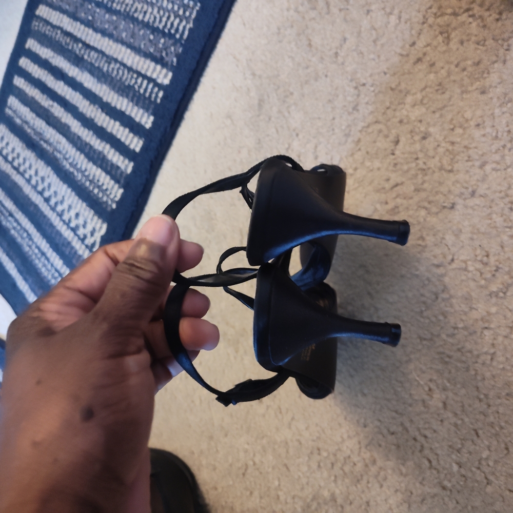 Beautiful Dress Sandals Barely Worn